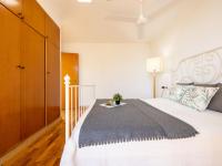 Posteľ alebo postele v izbe v ubytovaní Holiday Home Mar Roig by Interhome