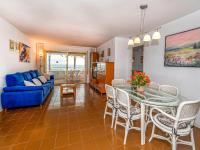 Posezení v ubytování Apartment Osuna by Interhome