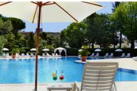 Bazén v ubytovaní Hotel Internazionale Terme alebo v jeho blízkosti