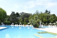Bazén v ubytovaní Hotel Internazionale Terme alebo v jeho blízkosti