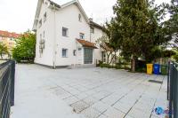 Budova, v ktorej sa apartmán nachádza