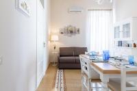 A seating area at Stazione Notarbartolo Bright & Cozy Apartment