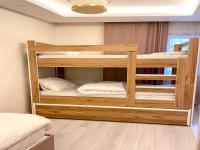 The floor plan of LUXE Bright 2bdr in Center