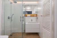 Kúpeľňa v ubytovaní Apartments Mazowiecka by the Sea Pobierowo by Noclegi Renters