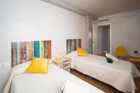 A bed or beds in a room at Sunflowers