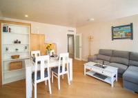 A kitchen or kitchenette at Sunflowers