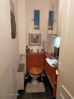 A bathroom at La Chambre aux H&eacute;rons