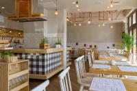 Hotel Szlak Bursztynowyにあるレストランまたは飲食店