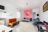 Televízia a/alebo spoločenská miestnosť v ubytovaní Angela Apartments new listing