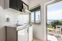 Kuchyňa alebo kuchynka v ubytovaní Angela Apartments new listing