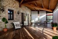 A seating area at Hotel Villa Paradiso