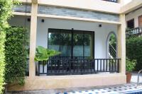 Ein Garten an der Unterkunft B Happy Resort - SHA ExtraPlus