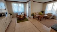 Kuchyň nebo kuchyňský kout v ubytování Free SPA в Св. Иван Рилски - Сладък дом сред лукс