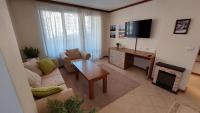 TV a/nebo společenská místnost v ubytování Free SPA в Св. Иван Рилски - Сладък дом сред лукс