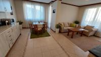 Posezení v ubytování Free SPA в Св. Иван Рилски - Сладък дом сред лукс