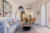 Posedenie v ubytovaní Thyssen Boutique Apartments by Caleta Homes