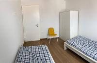 Posteľ alebo postele v izbe v ubytovaní Daniela Family Apartment - top floor - new & quite location - great sea & island view