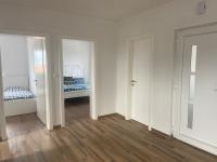 Posteľ alebo postele v izbe v ubytovaní Daniela Family Apartment - top floor - new & quite location - great sea & island view