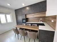 Kuchyňa alebo kuchynka v ubytovaní Apartman Emanuel
