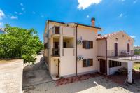 Budynek, w którym mieści się apartament