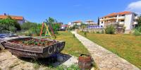 Vonkajšia záhrada v ubytovaní Apartments CVITA Holiday