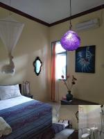 Lima Putri Homestay - Housity