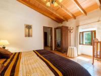 Postel nebo postele na pokoji v ubytování Holiday Home Can Felip by Interhome