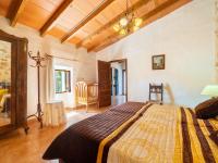 Postel nebo postele na pokoji v ubytování Holiday Home Can Felip by Interhome