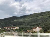 A general mountain view or a mountain view taken from Az apartmant