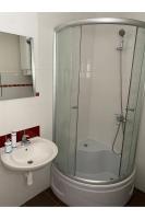 Kúpeľňa v ubytovaní Apartment Nuka - One Bedroom Apartment with Terrace