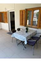 Balkón alebo terasa v ubytovaní Apartment Nuka - One Bedroom Apartment with Terrace
