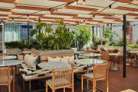 Posezení v ubytování The Hoxton, Poblenou