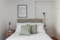 Posteľ alebo postele v izbe v ubytovaní Signature 2BR Apartment in Marousi by UPSTREET