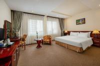 A25 Hotel - 705 Lac Long Quanにあるベッド