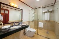 A25 Hotel - 705 Lac Long Quanにあるバスルーム