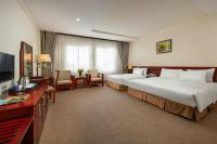A25 Hotel - 705 Lac Long Quanにあるベッド