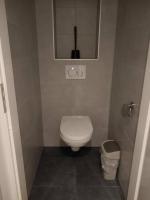 Koupelna v ubytování 105,3 appartement 200m van strand