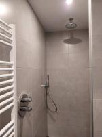Koupelna v ubytování 105,3 appartement 200m van strand