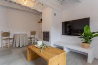 TV a/nebo společenská místnost v ubytování Casa Santiago House Boutique
