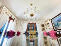 Część wypoczynkowa w obiekcie *****Villa de Món max. 8 Personen, Meerblick + Pool