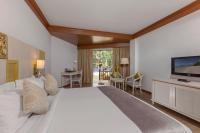 Voodi või voodid majutusasutuse Best Western Premier Bangtao Beach Resort & Spa toas
