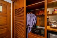 Köök või kööginurk majutusasutuses Best Western Premier Bangtao Beach Resort & Spa