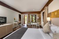 Voodi või voodid majutusasutuse Best Western Premier Bangtao Beach Resort & Spa toas