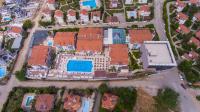 Bazén v ubytování Aes Club Hotel nebo v jeho okolí