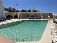 Bazén v ubytovaní Villa Viento of Mykonos alebo v jeho blízkosti