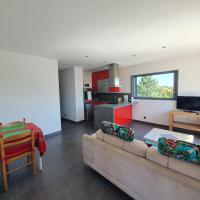 Kuchyňa alebo kuchynka v ubytovaní Chez J, appartement à l'étage, T3