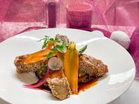 Jídlo v hotelu nebo okolí