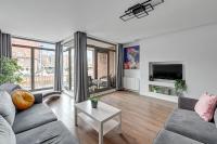 TV&#47;Unterhaltungsangebot in der Unterkunft Waterlane Riverside - SPA, Pool, Gym &amp; Parking by Downtown Apartments