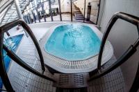 Bazén v ubytovaní Premium Apartment for Old Town & Jewish Quarter plus Pool alebo v jeho blízkosti