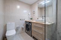 Koupelna v ubytování Apartamentos Salou - 111
